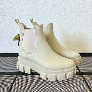 NWT Jeffrey Campbell Pleu Rain Boots